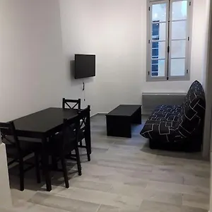 https://grasse-dans-le-magnifique-centre-historique.fr-provencehotel.com